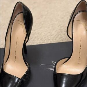 EUC giuseppe zanotti heels
 Authentic